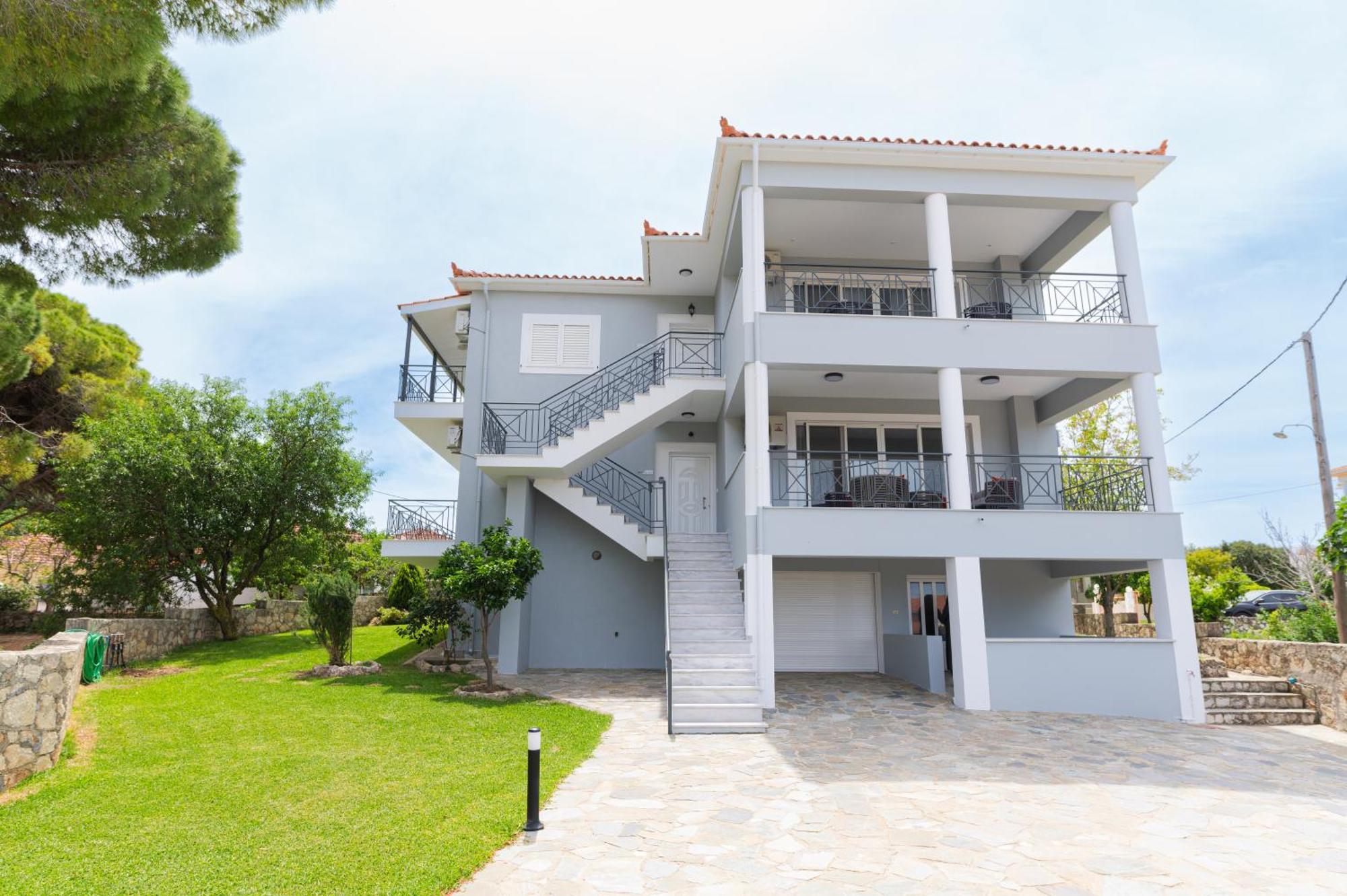 Vasilopoulos Residences - Apartments Ioni & Neso Аргостолион Экстерьер фото